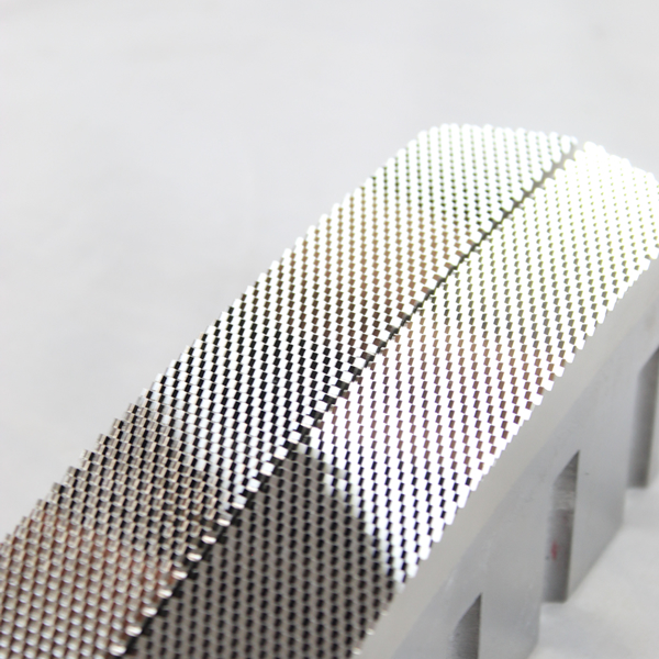 Curved model 